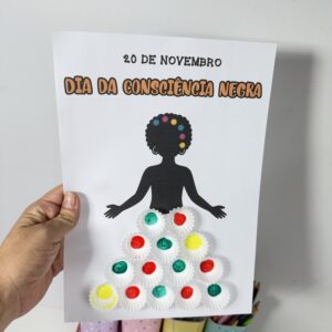 Atividade Consciência Negra saia enfeitada
